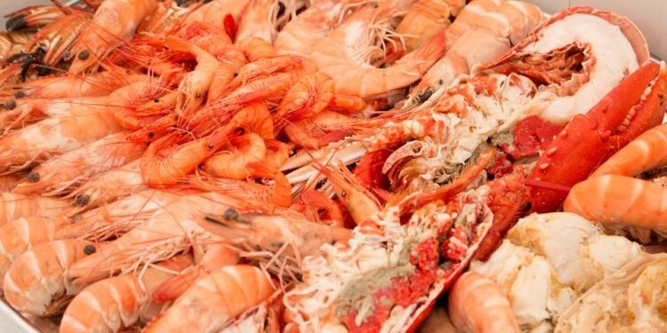 La Festa do Marisco llega a O Berbés con precios para todos los bolsillos