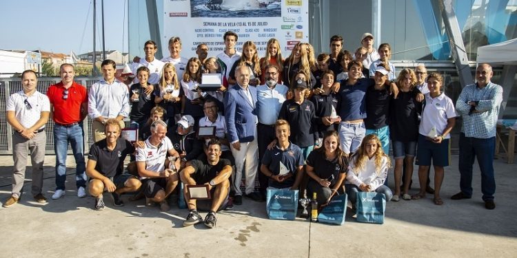 Curro Manchón, campeón de España de Raceboard en la Ría de Arousa