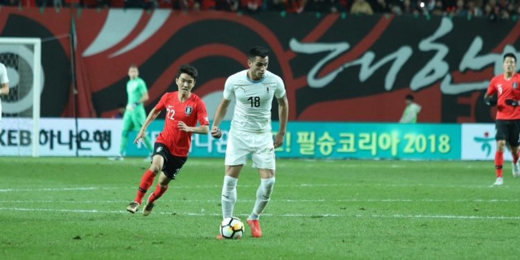 Maxi Gómez mantiene al Celta en vilo