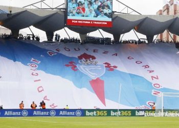 As peñas de Marcador estoupan contra o Celta e a Liga pola prohibición das pancartas