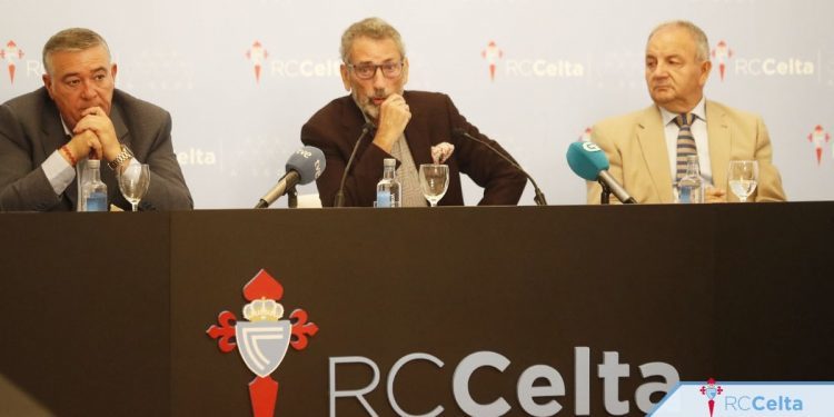 Mouriño: “No voy a descartar nunca construir un estadio fuera de Vigo”