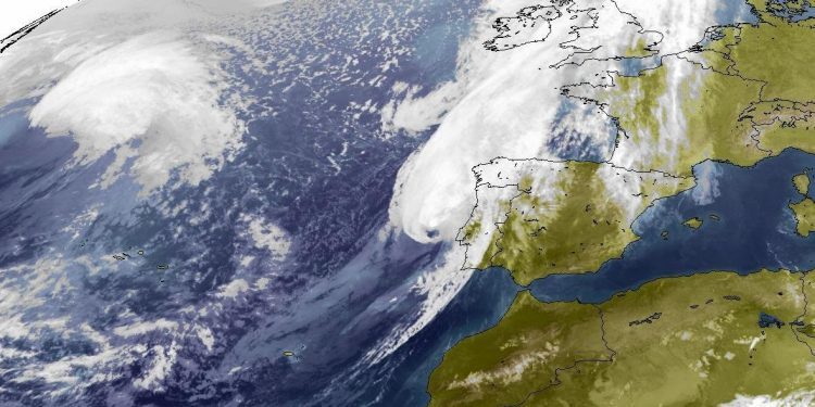 «Leslie» sigue con su rumbo errático y ahora se prevé que toque tierra en Oporto