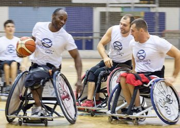 El Iberconsa Amfiv inicia la temporada en Vélez-Málaga