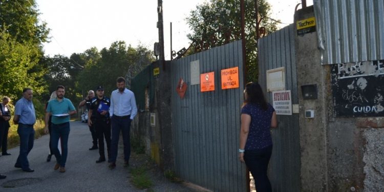 Tui fixa un prazo de oito meses para a demolición da pirotecnia La Gallega se a empresa non se fai responsable