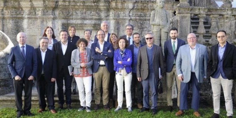 Antía Cal y María Xosé Queizán gañan un Premio Otero Pedrayo moi vigués