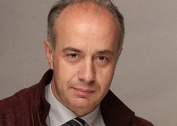 El alcalde de Vilanova desata la polémica al insultar a Abel Caballero y Carmela Silva