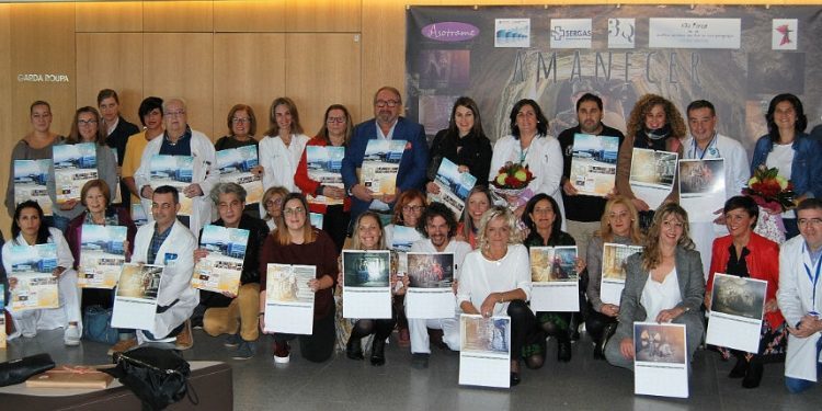 Os profesionais de Urxencias do Cunqueiro, protagonistas dun calendario solidario