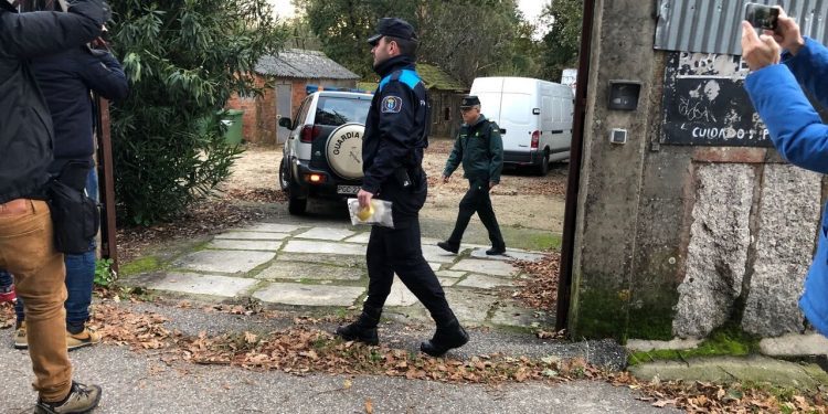 Comeza a inspección da pirotecnia de Tui previa ao desaloxo do material