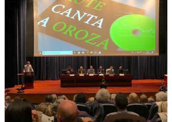 Aute canta a Carlos Oroza