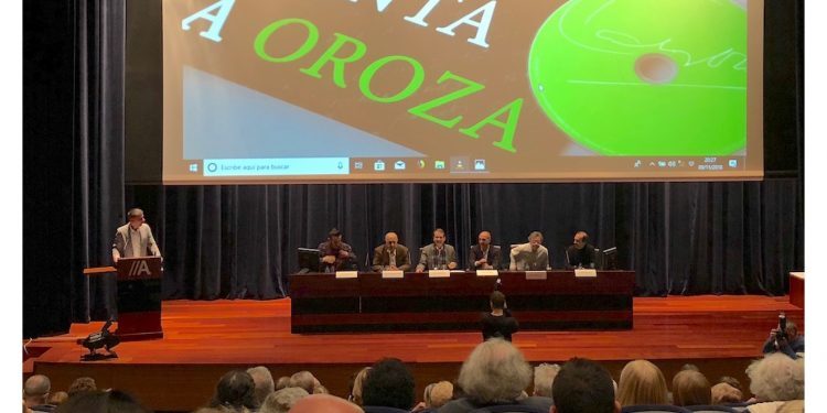 Aute canta a Carlos Oroza