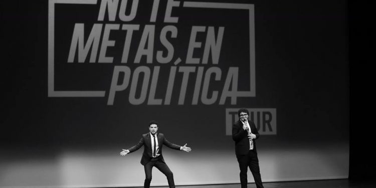 La gira del popular ‘late night’ de Youtube ‘No te metas en política’ arrasa en Vigo