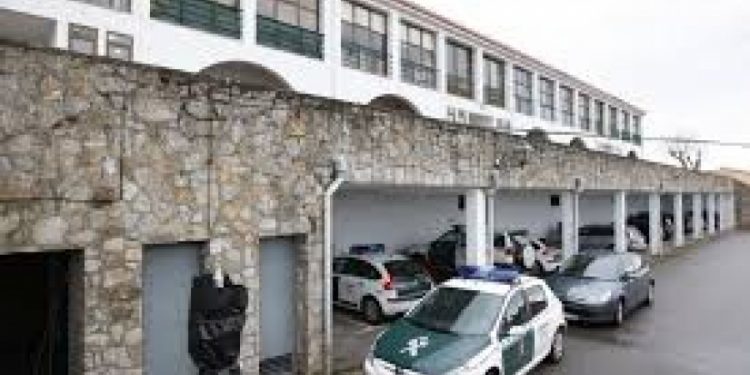 Herido un joven por arma blanca en una pelea en una zona de copas de A Ramallosa