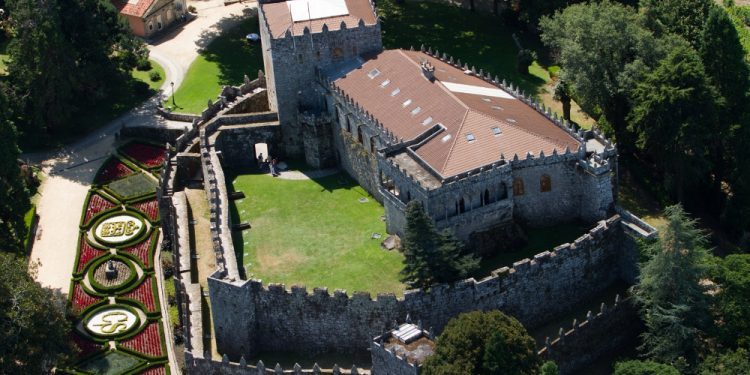 O castelo de Soutomaior entra no club dos ‘Grandes Castillos y Palacios de España’