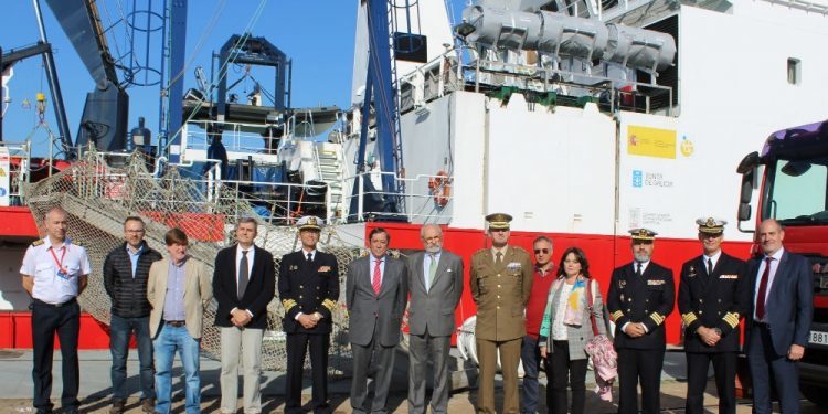 El buque oceanográfico «Sarmiento de Gamboa» parte de Vigo con rumbo a la Antártida