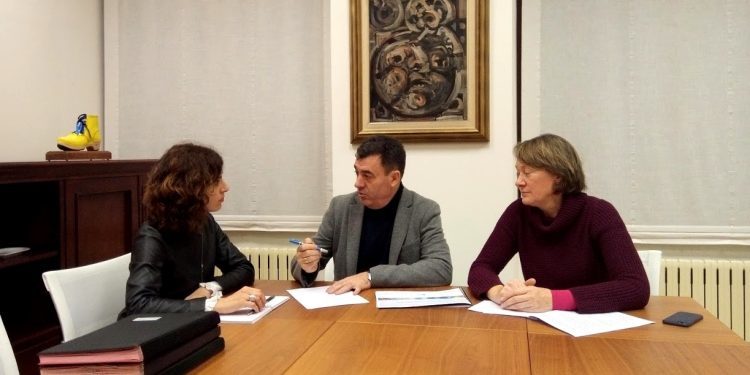 Cultura compromete la rehabilitación de la iglesia monacal de Santa María de Oia