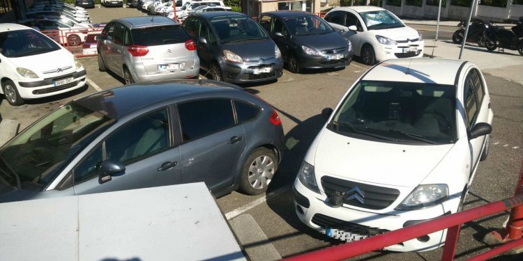 La Policía Local prueba un nuevo radar Velolaser en las calles de Vigo