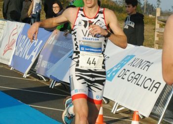 El vigués Miguel González, primera incorporación del Club Ciclista Rías Baixas