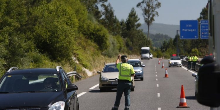 Tráfico realizará desde este lunes hasta el domingo más de 20.000 pruebas diarias de alcohol y drogas