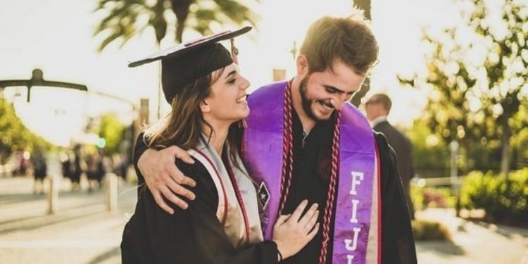 ¿Cómo ahorrar para la educación superior de nuestros hijos?