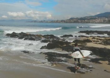 Gony Zubizarreta presume de casa y reúne a surfistas de toda Europa en Patos