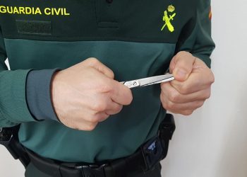 A prisión tras robar a un menor en un cajero de Baiona y agredir a los agentes que le detuvieron