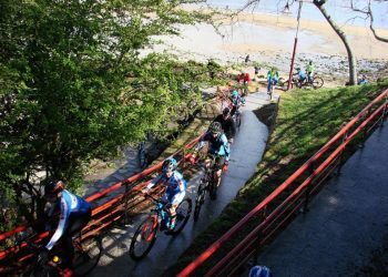 Un paseo en bici del centro de Vigo hasta A Guía para disfrutar del otoño en festivo