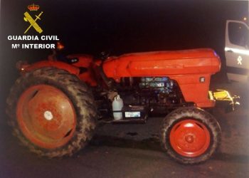 Interceptan a un porriñés conduciendo drogado y sin carné un tractor que carecía de seguro e ITV