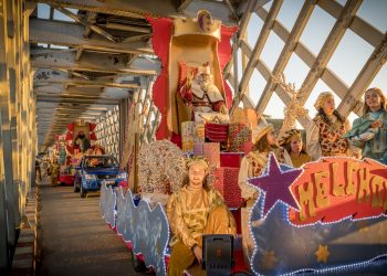 Tui e Valença reúnen unha comitiva de 150 persoas na Cabalgata Internacional de Reis