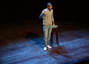 Afaga sube al escenario en Vigo a cuatro cómicos solidarios con su gala ‘No te olvides de reír’