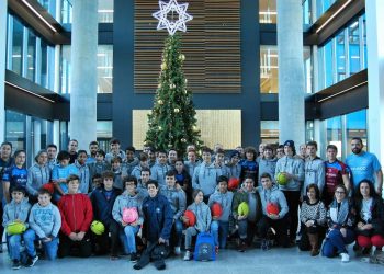 O Vigo Rugby comparte deporte e sorrisos cos nenos ingresados no Cunqueiro