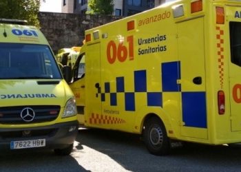 Trasladados a Vigo dos heridos en un accidente de tráfico en Ponteareas