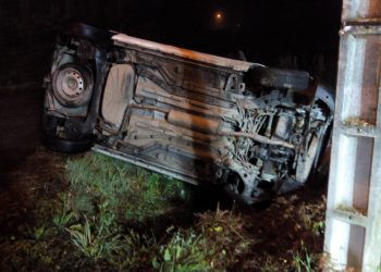 Excarcelado un conductor que volcó en As Neves tras quedarse dormido