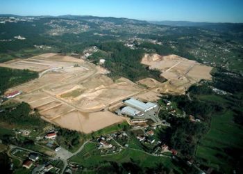 Adjudicados más de 2.000 metros cuadrados de suelo empresarial bonificado en Mos