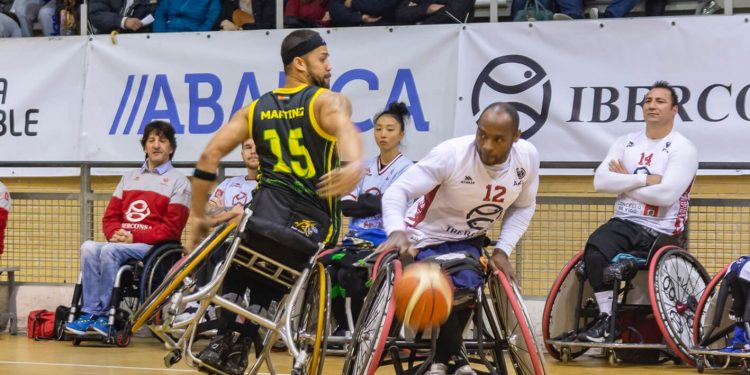 El Iberconsa Amfiv reacciona a tiempo para iniciar con victoria la segunda vuelta