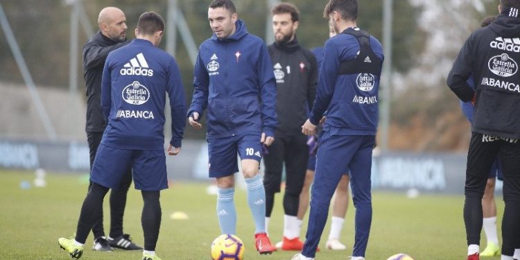 Aspas, sin fecha de regreso