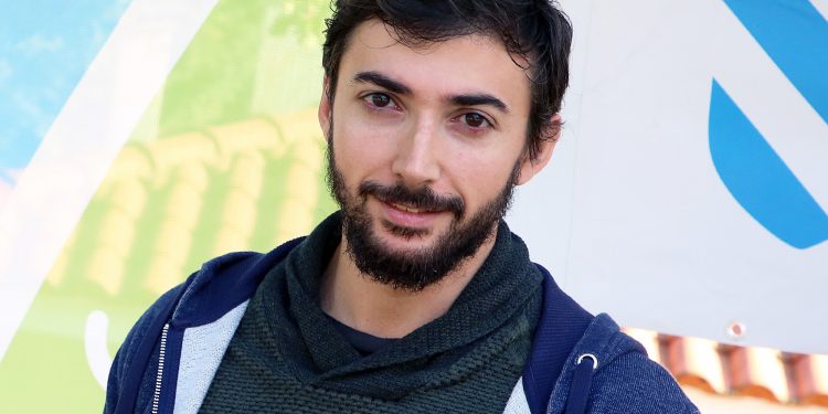 Ponteareas contrata a instalación de 31 puntos wifi e equipos informáticos nas parroquias