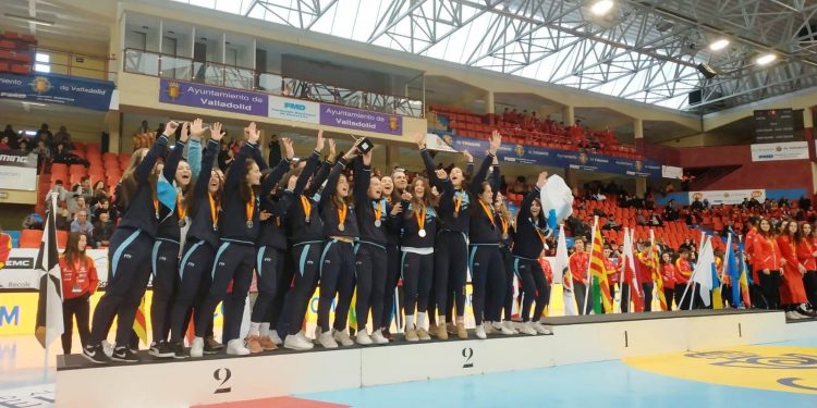 Prata e bronce para as seleccións galegas cadete feminina e masculina no Campionato de España