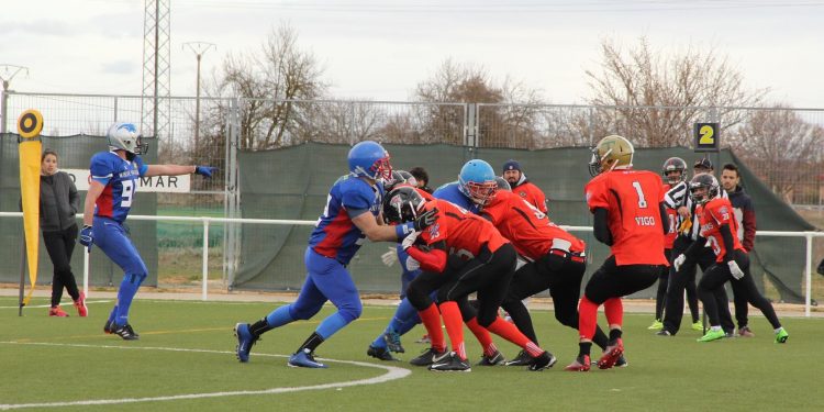 La liga de fútbol americano arranca enfrentando a los Vigo Guardians con el vigente campeón