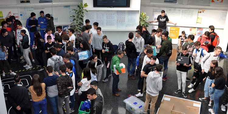 A Competición de Robots da Universidade de Vigo supera os 3.000 participantes