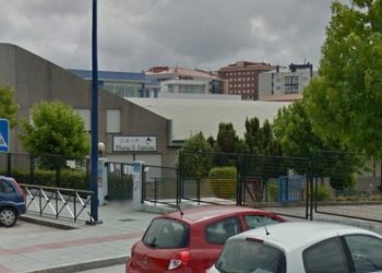 Nais, pais, nenos e nenas ignorados e abandonados pola Consellería de Educación