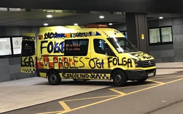 Los empresarios de ambulancias niegan haber bajado el sueldo a los trabajadores