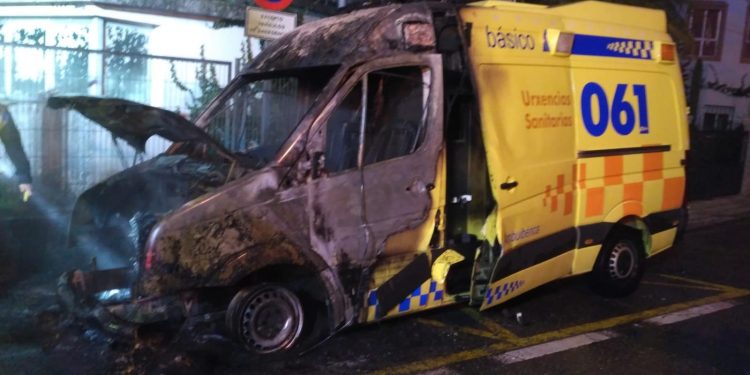 Denuncian sabotaje a ambulancias del 061 en Pontevedra y A Coruña