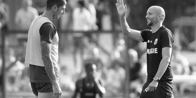 La emotiva despedida de Miguel Cardoso a Emiliano Sala