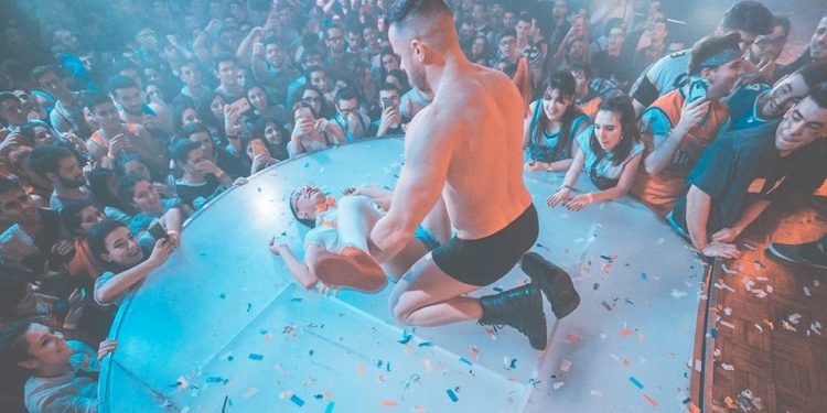 La polémica macrofiesta ‘American Pie’ vuelve a Vigo proponiendo un “reencuentro”