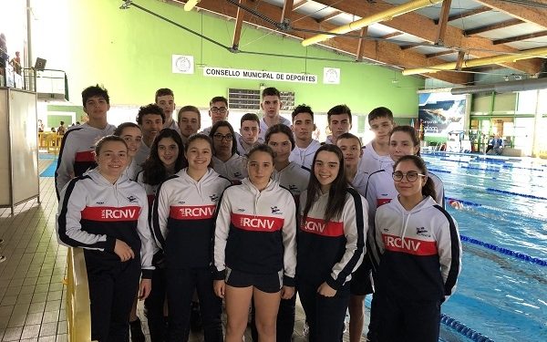 Los júnior del Náutico de Vigo ganan el Campeonato Gallego de Natación