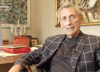 A Carlos Mouriño se le acumulan los problemas