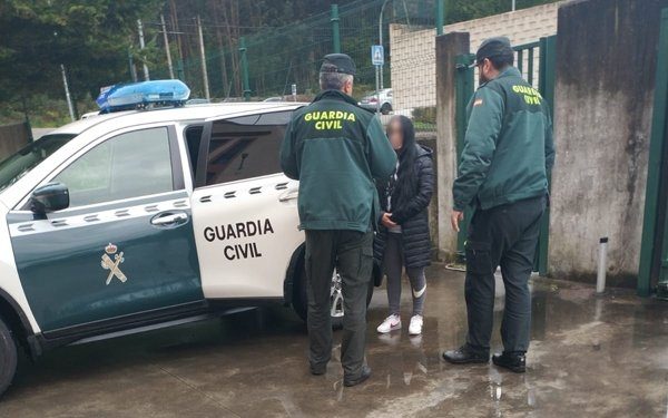 Interceptada una mujer tras robar una cadena de oro con el método del «abrazo amoroso»