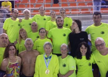 El Club Traviesas de Vigo se proclama subcampeón gallego de natación máster de invierno