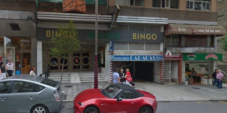 Aprovechan un descuido del encargado de un bingo de Vigo para robar parte de la caja