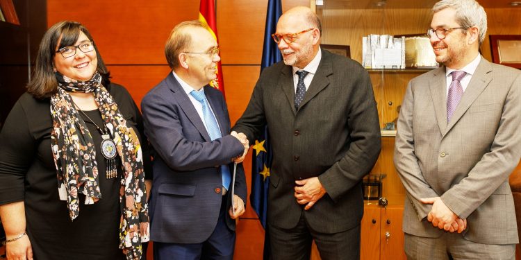 Fomento elabora un estudio para definir las obras y el coste de la variante de Ponteareas